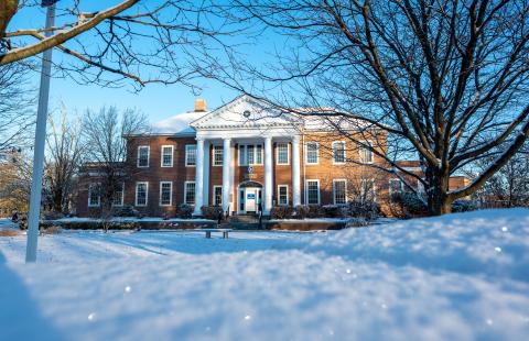 UNH Franklin Pierce School of Law building in the winter