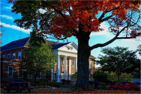 Fall and leaves changing at UNH Law